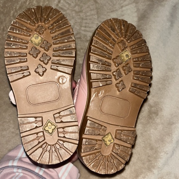 EUC Tobfis toddler boots - Picture 4 of 4